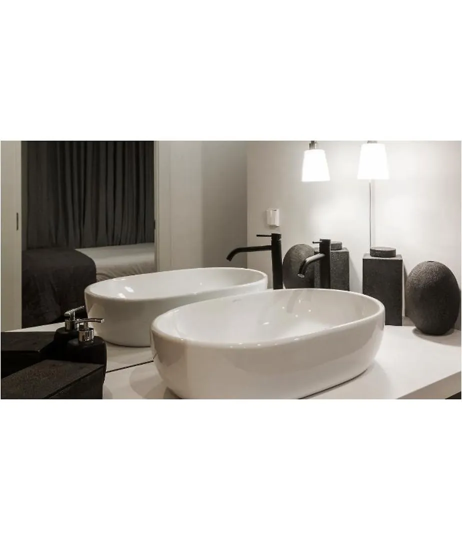 Velvet In Rambla Cataluna Apartment Barcelona