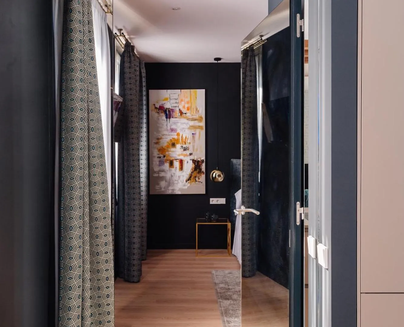 Velvet In Rambla Cataluna Apartment Barcelona